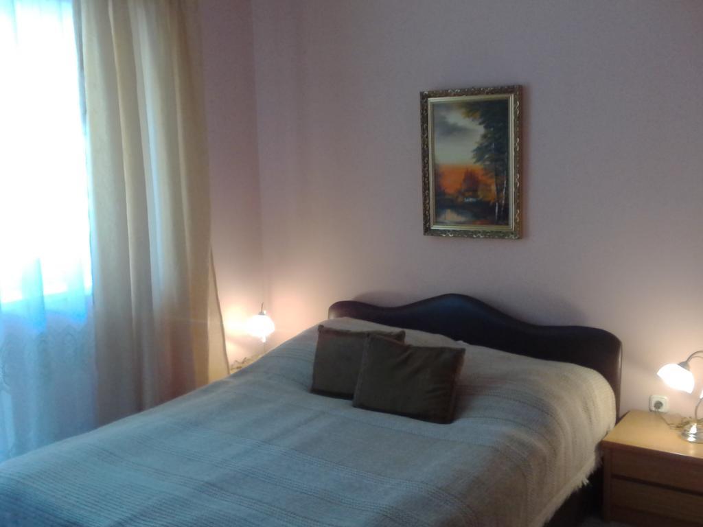 Bed and Breakfast Kristaly Apartman Хевиз Экстерьер фото