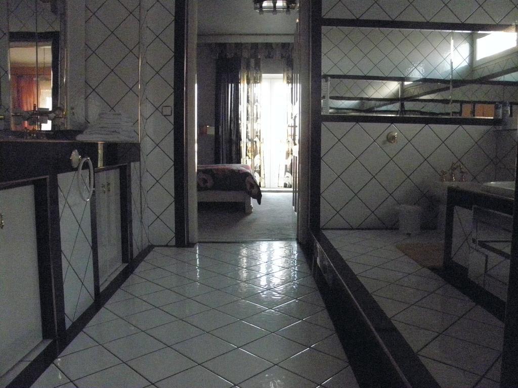 Bed and Breakfast Kristaly Apartman Хевиз Экстерьер фото