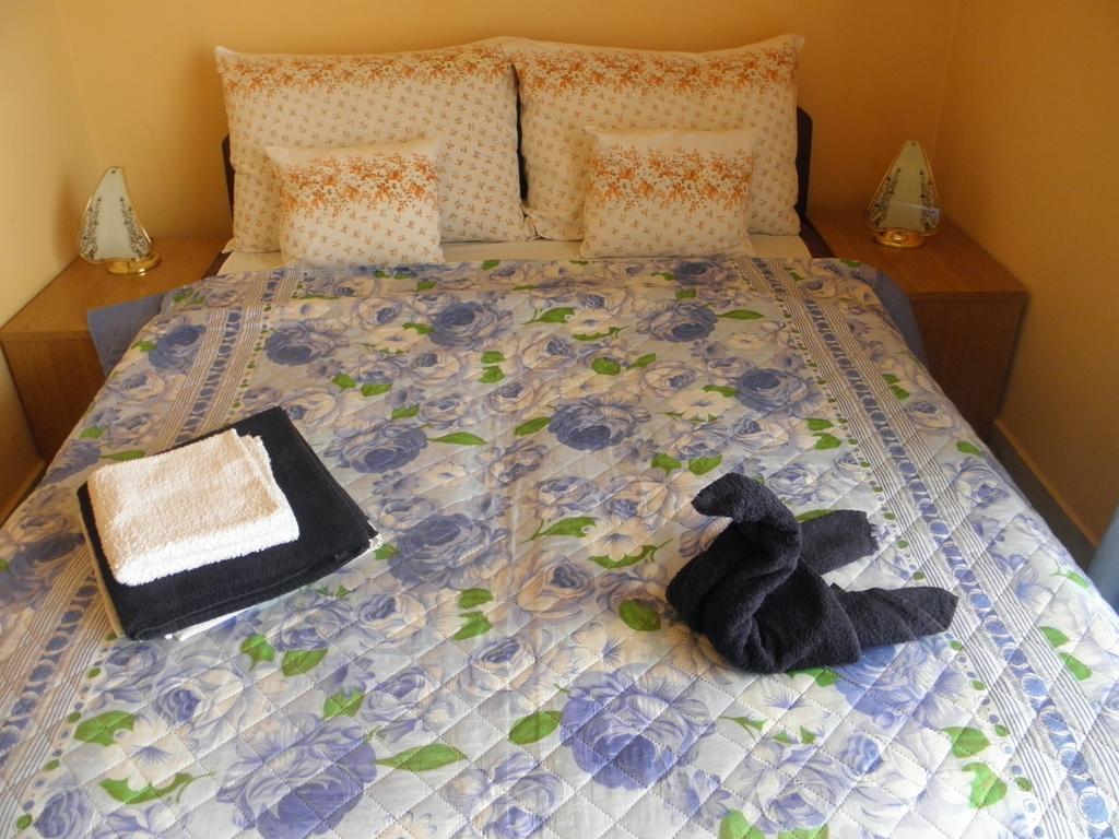 Bed and Breakfast Kristaly Apartman Хевиз Экстерьер фото