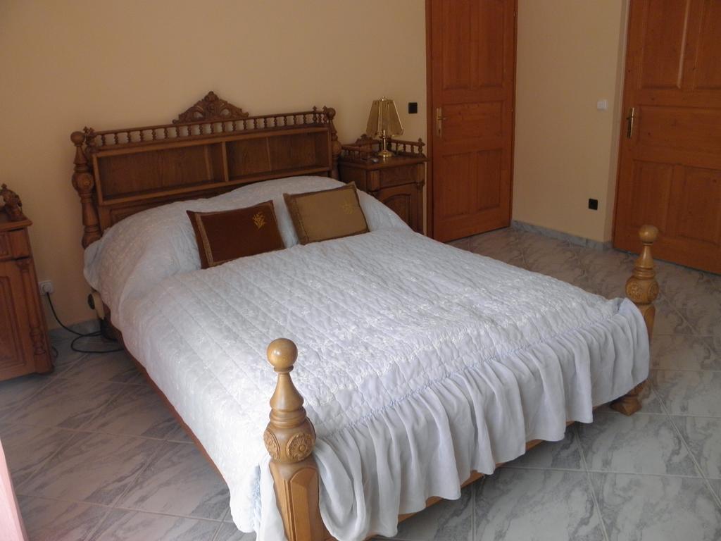 Bed and Breakfast Kristaly Apartman Хевиз Экстерьер фото