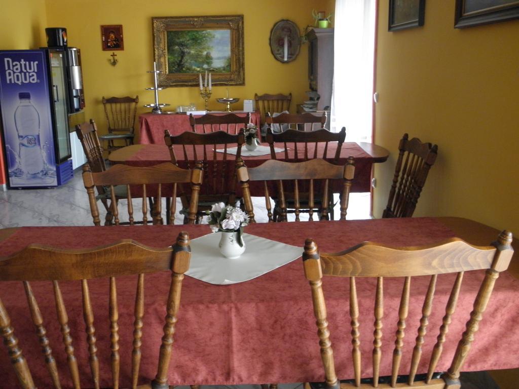 Bed and Breakfast Kristaly Apartman Хевиз Экстерьер фото