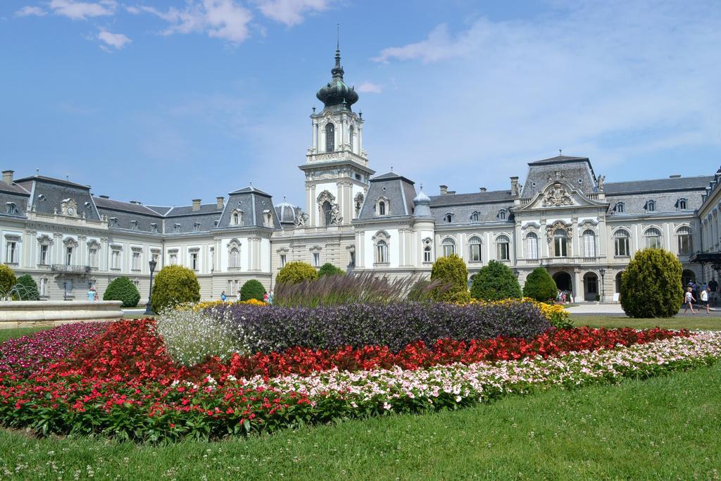 Bed and Breakfast Kristaly Apartman Хевиз Экстерьер фото